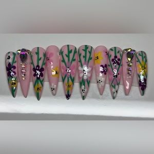 Flower press on nails